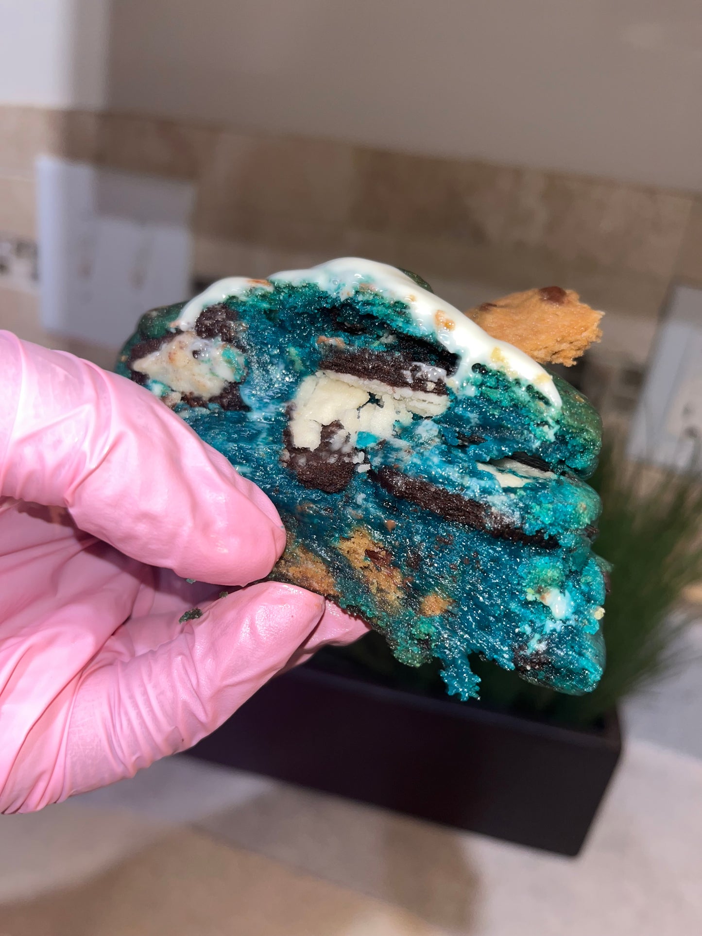 Cookie Monster Stuffed Cookie – Oreo & Chocolate Chip Delight