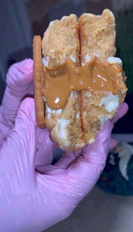 Biscoff Stuffed Cookies | Gooey Center & Buttery Crunch