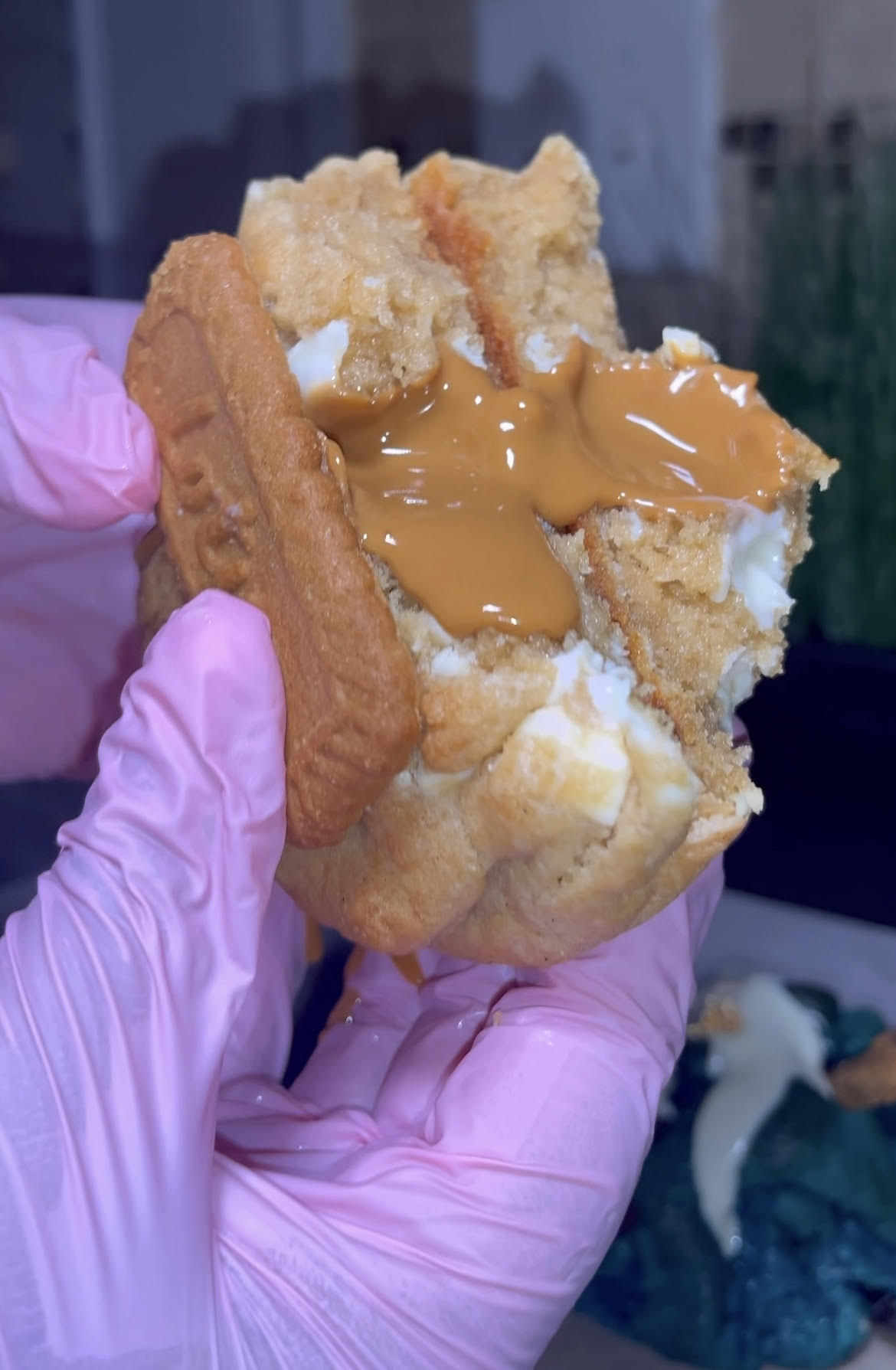 Biscoff Stuffed Cookies | Gooey Center & Buttery Crunch