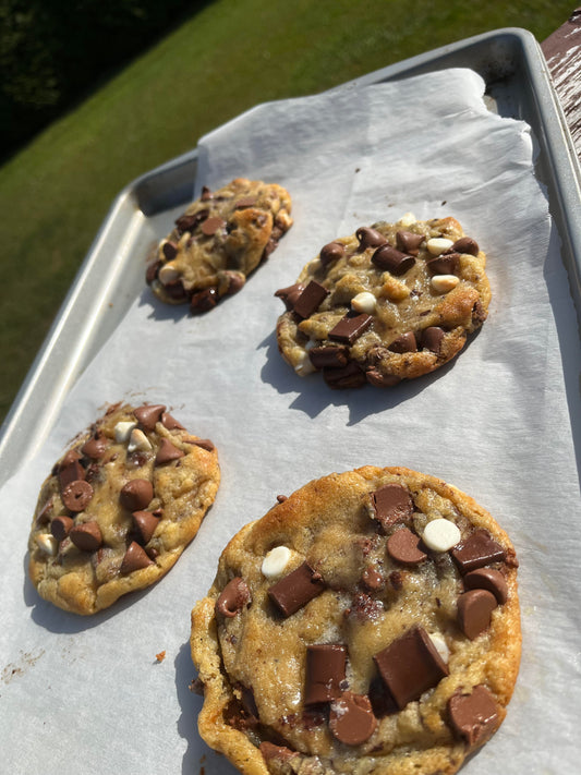 Handmade Soft-Baked Chocolate Chip Cookie with Milk & White Chocolate | Bibi Lux Bakery